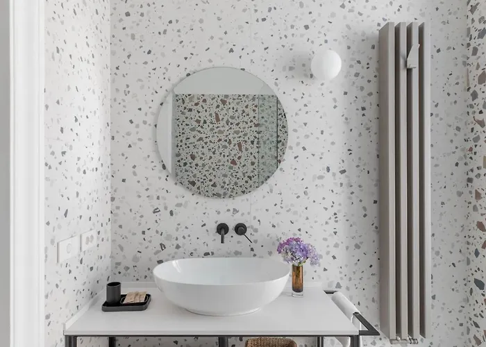 Iflat Elegance And Comfort In Monti Apartament